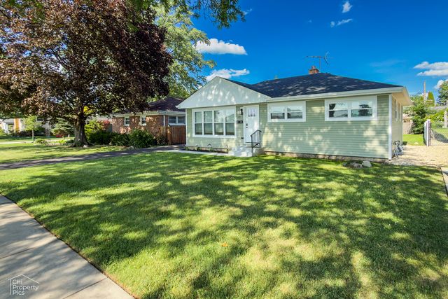 519 N Forest Avenue, Mount Prospect, IL 60056