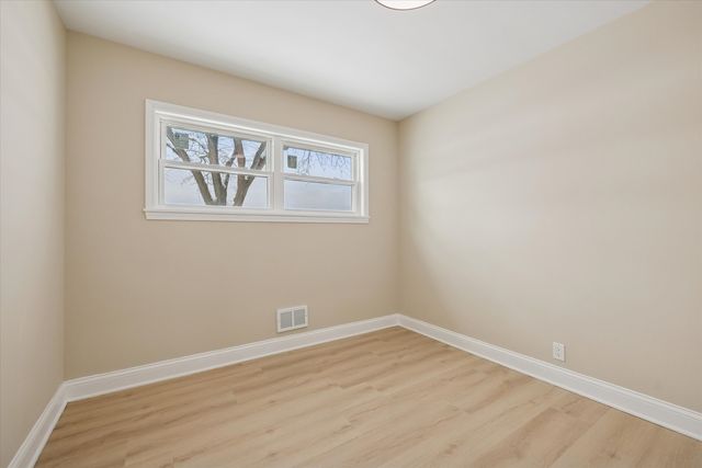 519 N Forest Avenue, Mount Prospect, IL 60056