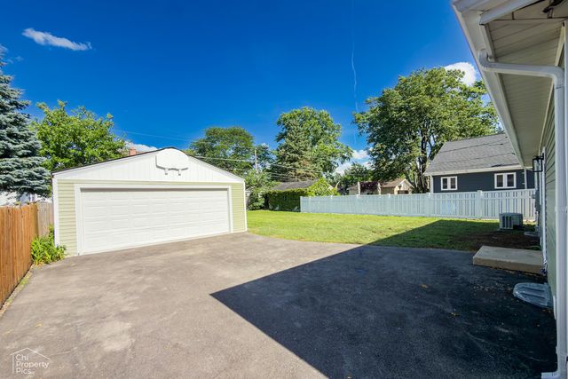 519 N Forest Avenue, Mount Prospect, IL 60056
