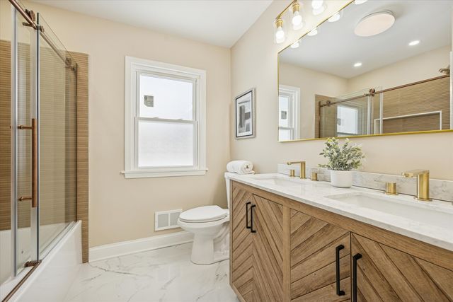519 N Forest Avenue, Mount Prospect, IL 60056