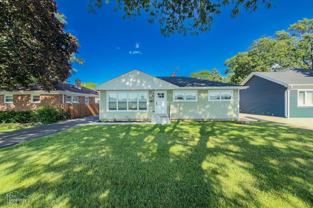519 N Forest Avenue, Mount Prospect, IL 60056
