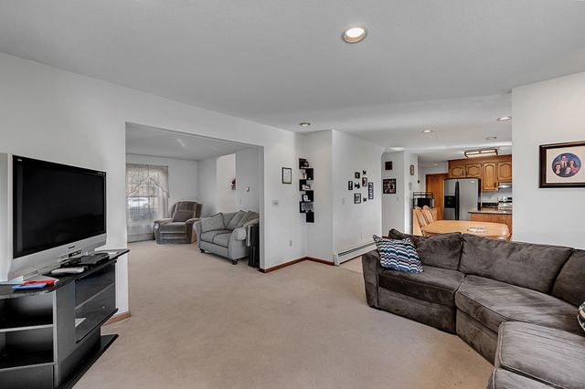 49 Siegas Road, Burlington, CT 06013