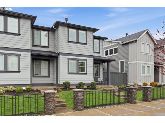 8165 Se VERMONT St, Hillsboro, OR 97123