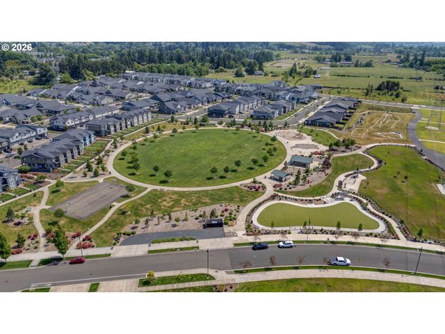 8165 Se VERMONT St, Hillsboro, OR 97123