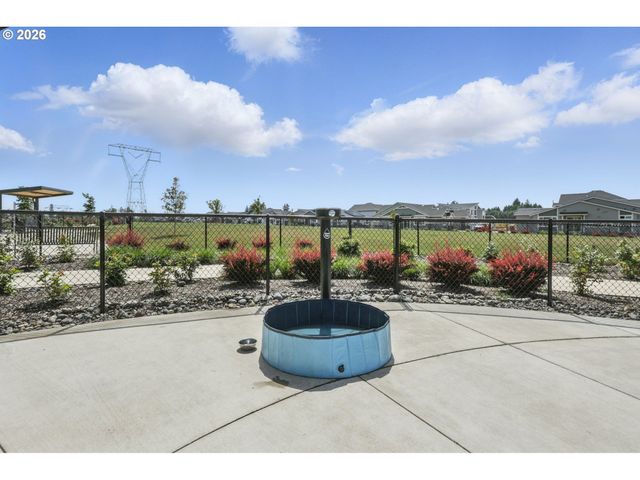 8165 Se VERMONT St, Hillsboro, OR 97123