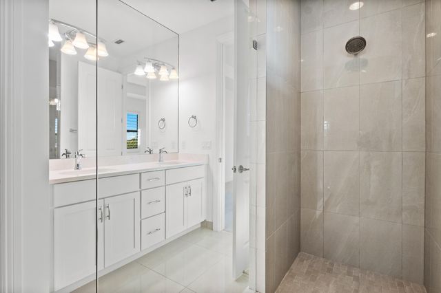 613 Windward Circle N, Boynton Beach, FL 33435