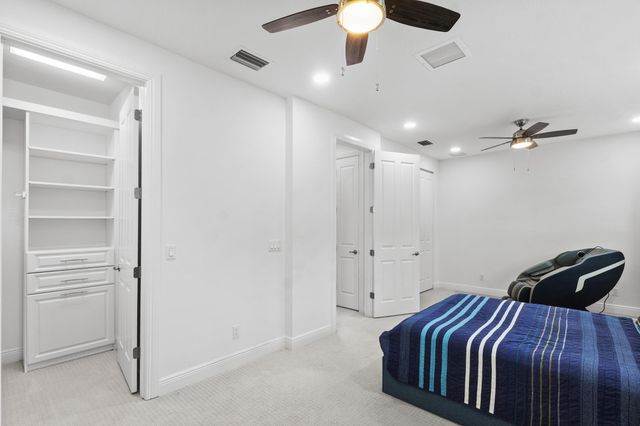 613 Windward Circle N, Boynton Beach, FL 33435