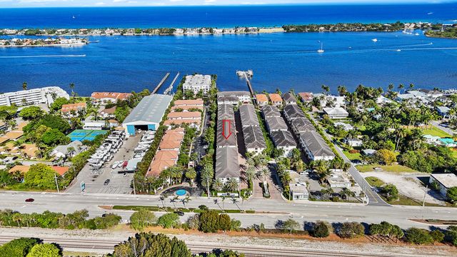 613 Windward Circle N, Boynton Beach, FL 33435