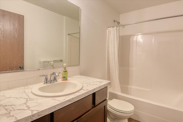 10330 W Salmonberry Rd, Spokane, WA 99004