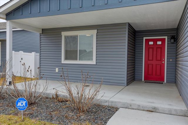 10330 W Salmonberry Rd, Spokane, WA 99004