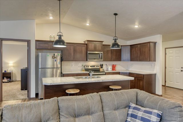 10330 W Salmonberry Rd, Spokane, WA 99004