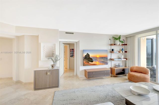 848 Brickell Key Dr 2605, Miami, FL 33131