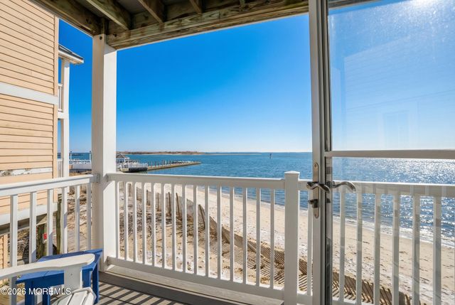 806 W Bay Club Lane W, Beach Haven, NJ 08008