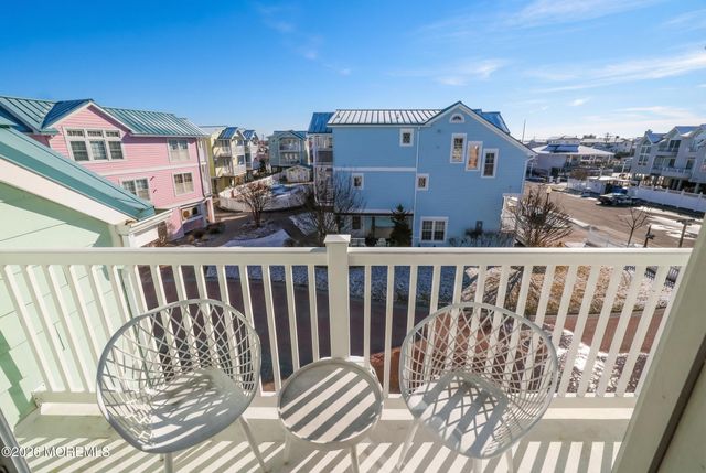806 W Bay Club Lane W, Beach Haven, NJ 08008