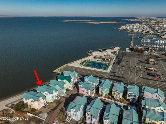 806 W Bay Club Lane W, Beach Haven, NJ 08008