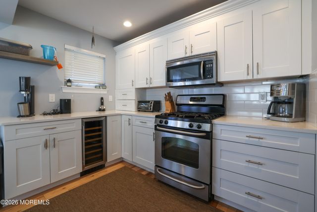 806 W Bay Club Lane W, Beach Haven, NJ 08008