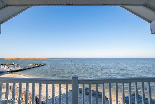 806 W Bay Club Lane W, Beach Haven, NJ 08008