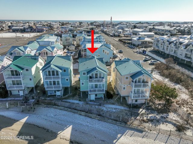 806 W Bay Club Lane W, Beach Haven, NJ 08008