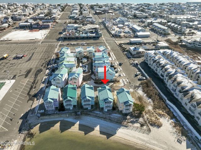 806 W Bay Club Lane W, Beach Haven, NJ 08008