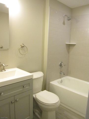 3 Village Way Unit 1 1, Vernon Twp., NJ 07462