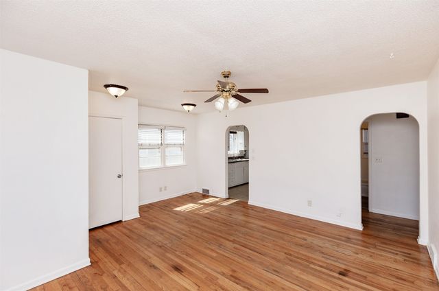 1444 55th Street, Des Moines, IA 50311