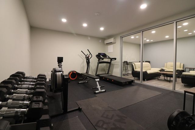 458 Washington St 304, Boston, MA 02135