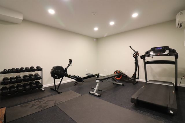 458 Washington St 304, Boston, MA 02135