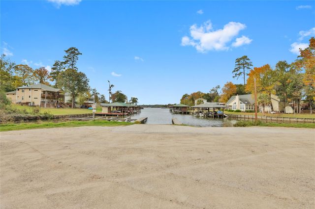 174 Wild Oak, Livingston, TX 77351