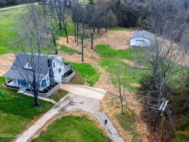 2202 Clark Station Rd, Louisville, KY 40023