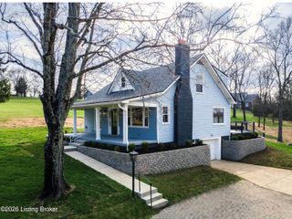 2202 Clark Station Rd, Louisville, KY 40023