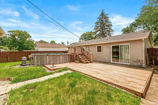 3229 Kent Lane, South Bend, IN 46615