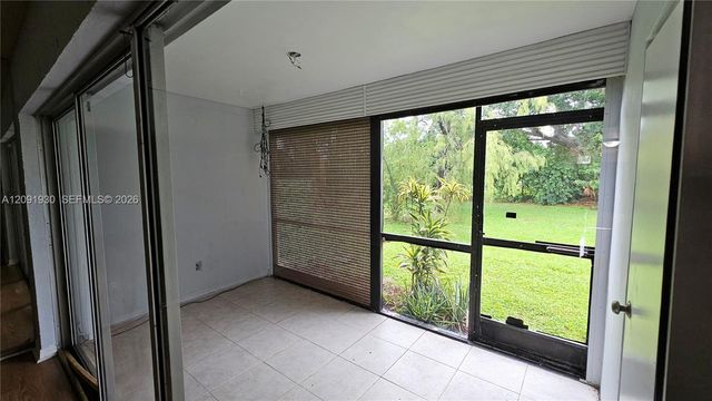 3954 Inverrary Drive B2, Lauderhill, FL 33319