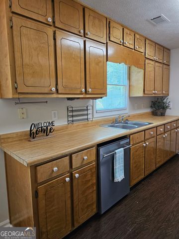 31 Danyelle Drive, Dawsonville, GA 30534