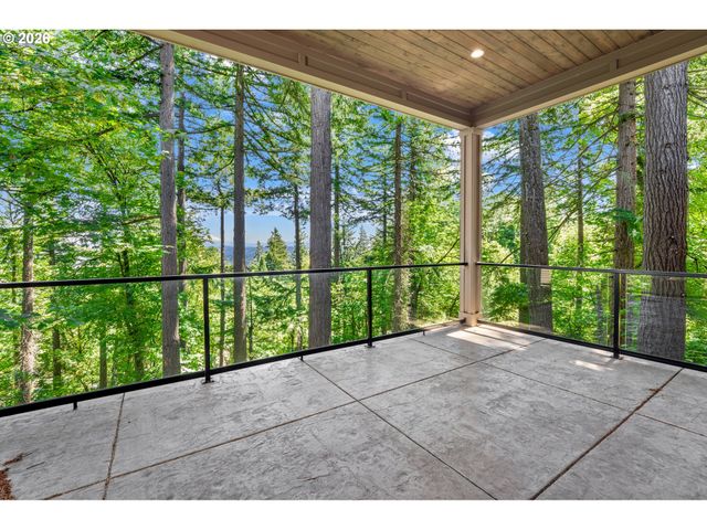 4530 Sw COUNCIL CREST Dr, Portland, OR 97239