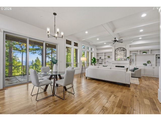 4530 Sw COUNCIL CREST Dr, Portland, OR 97239