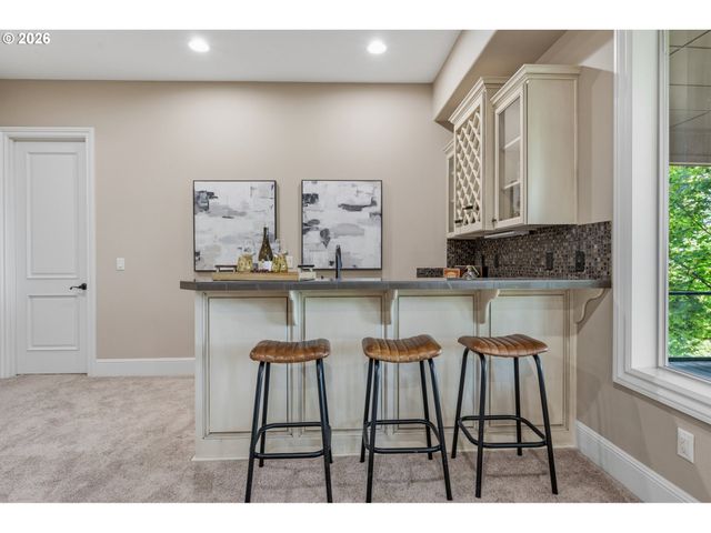 4530 Sw COUNCIL CREST Dr, Portland, OR 97239