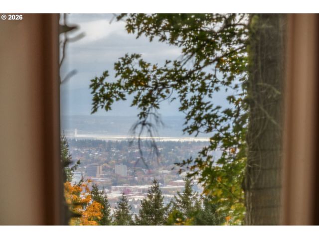 4530 Sw COUNCIL CREST Dr, Portland, OR 97239