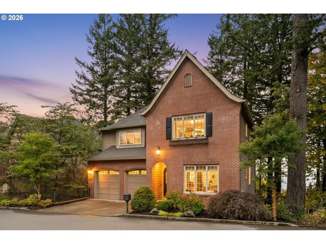 4530 Sw COUNCIL CREST Dr, Portland, OR 97239
