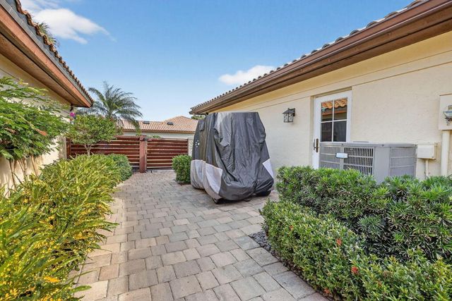 5382 SE Meredith Terrace, Stuart, FL 34997