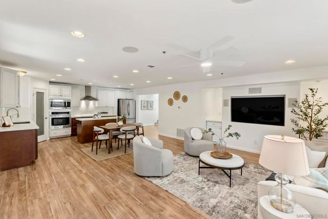 1119 Saint George Dr, El Cajon, CA 92019