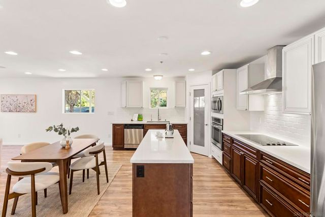 1119 Saint George Dr, El Cajon, CA 92019