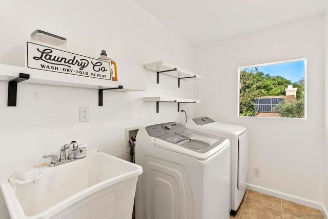 1119 Saint George Dr, El Cajon, CA 92019