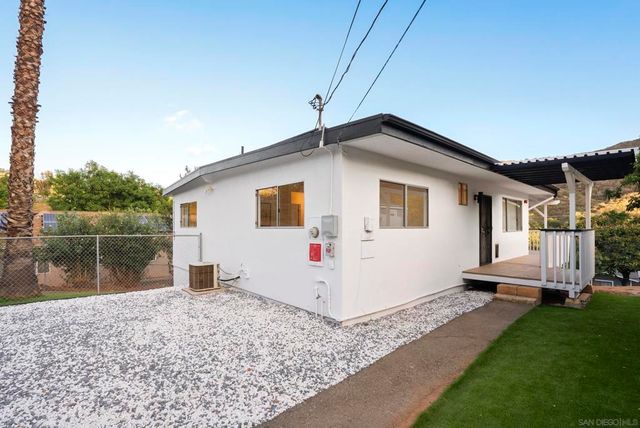 1119 Saint George Dr, El Cajon, CA 92019