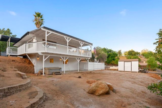 1119 Saint George Dr, El Cajon, CA 92019