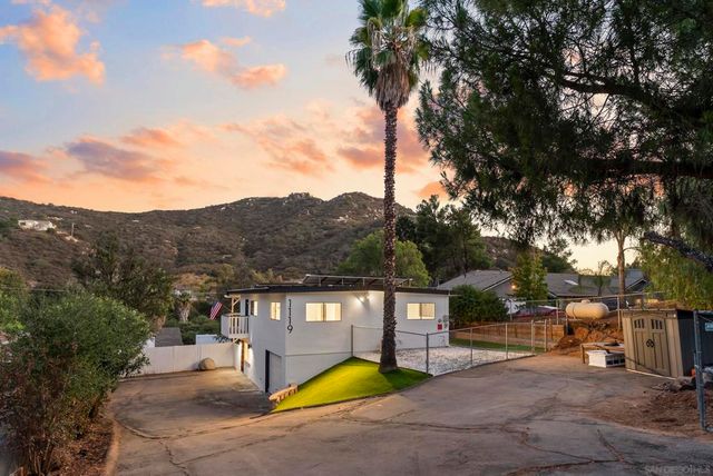 1119 Saint George Dr, El Cajon, CA 92019