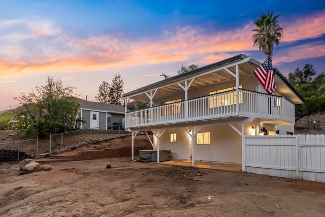 1119 Saint George Dr, El Cajon, CA 92019