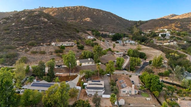 1119 Saint George Dr, El Cajon, CA 92019