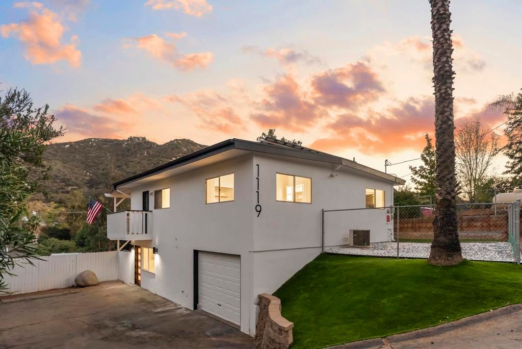 1119 Saint George Dr, El Cajon, CA 92019