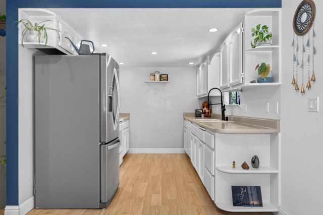 5807 Joni Ct, Pollock Pines, CA 95726