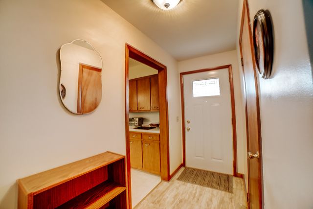 1505 N 2000 East Road, Watseka, IL 60970